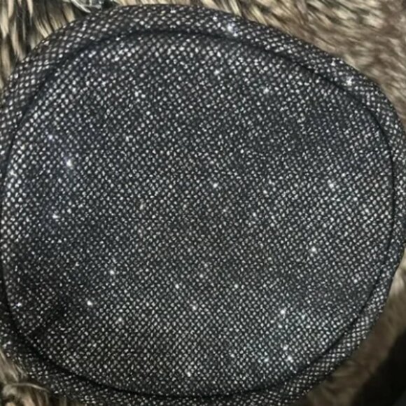 Skinny Dip Micro Chain Bag SMILEY Diamond Encrusted Crossbody NWT - Picture 4 of 6